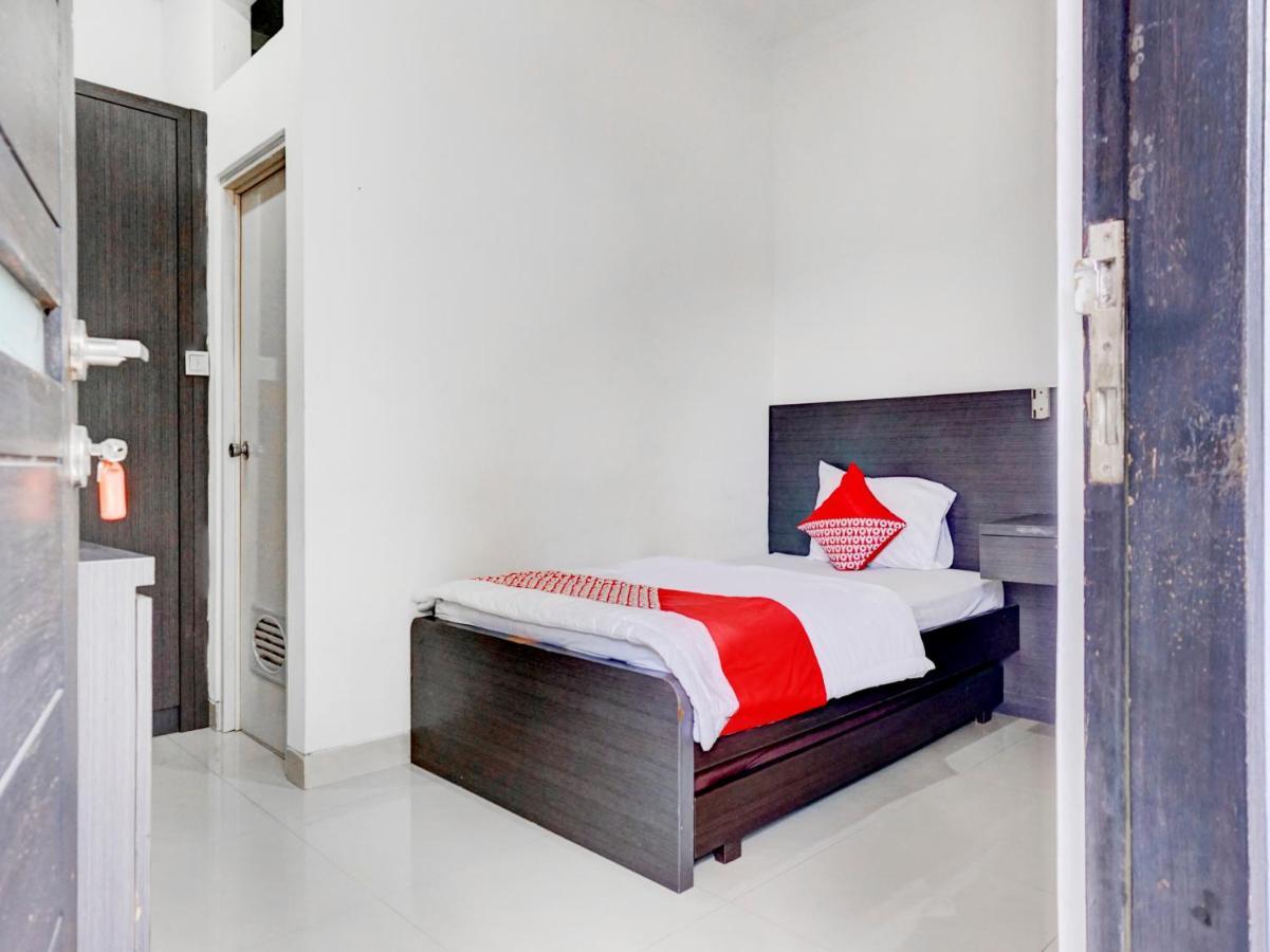 Oyo 90438 Mampang 34 Residence Dżakarta Zewnętrze zdjęcie